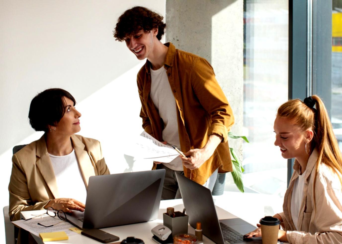 Praktische Anwendung von Finanzterminologie in realen Geschäftssituationen